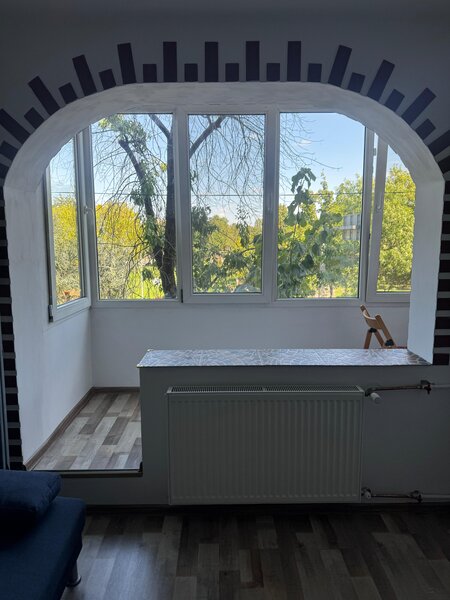 Fundeni, Avion, vis a vis parc Motodrom,