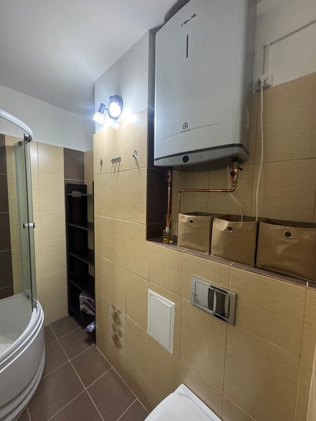 Fundeni, Avion, vis a vis parc Motodrom,