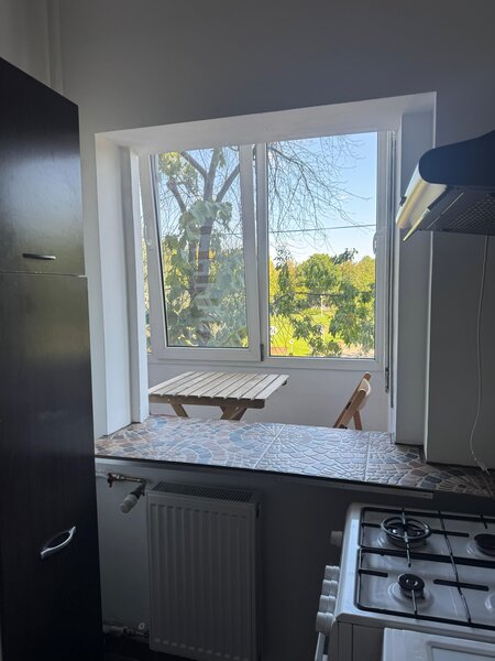 Fundeni, Avion, vis a vis parc Motodrom,