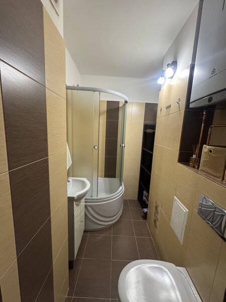 Fundeni, Avion, vis a vis parc Motodrom,